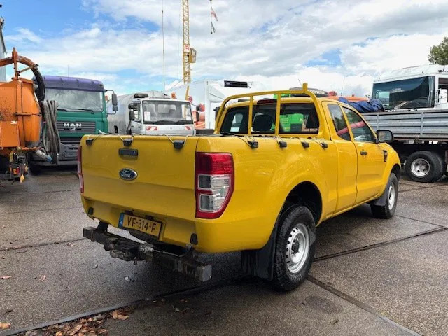Ford Ranger 2.2TDCI 4x4 SUPERCAB PICK-UP (6 GEARS MANUAL GEARBOX / AIRCONDITIONING / ETC!!) RANGER 2.2TDCI 4x4 SUPERCAB PICK-UP - Truk pikap: gambar 3 Ford Ranger 2.2TDCI 4x4 SUPERCAB PICK-UP (6 GEARS MANUAL GEARBOX / AIRCONDITIONING / ETC!!) RANGER 2.2TDCI 4x4 SUPERCAB PICK-UP - Truk pikap: gambar 3