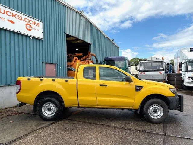Ford Ranger 2.2TDCI 4x4 SUPERCAB PICK-UP (APK/TUV 11-2026!) (6 GEARS MANUAL GEARBOX / AIRCONDITIONING / ETC!!) RANGER 2.2TDCI 4x4 SUPERCAB P - Truk pikap: gambar 4 Ford Ranger 2.2TDCI 4x4 SUPERCAB PICK-UP (APK/TUV 11-2026!) (6 GEARS MANUAL GEARBOX / AIRCONDITIONING / ETC!!) RANGER 2.2TDCI 4x4 SUPERCAB P - Truk pikap: gambar 4