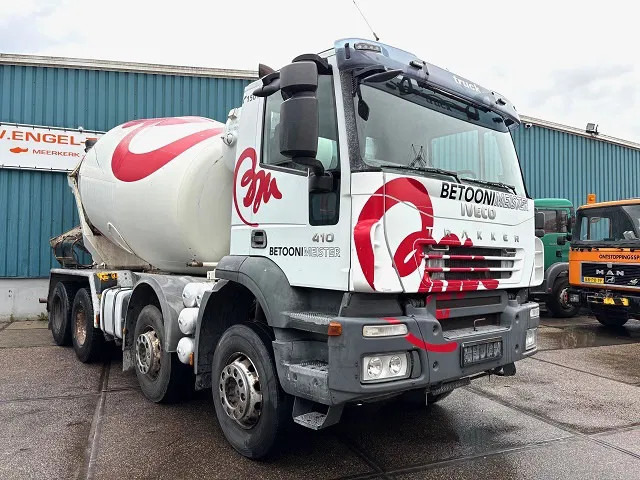 Iveco Eurotrakker AD340T41B 8x4 FULL STEEL SUSPENSION WITH STETTER CONCRETE MIXER (ZF16 MANUAL GEARBOX / FULL STEEL SUSPENSION / REDUC - Truk pengaduk beton: gambar 2 Iveco Eurotrakker AD340T41B 8x4 FULL STEEL SUSPENSION WITH STETTER CONCRETE MIXER (ZF16 MANUAL GEARBOX / FULL STEEL SUSPENSION / REDUC - Truk pengaduk beton: gambar 2