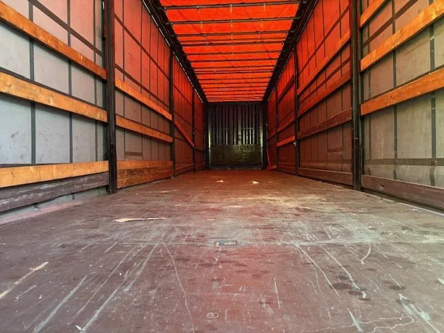 Krone SPD27 3-AXLE CURTAINSIDE WITH SLIDING ROOF (DRUM BRAKES / SAF-AXLES / ABS-BRAKE SYSTEM / XL-CERTIFICATE) - Semi-trailer dengan terpal samping: gambar 3 Krone SPD27 3-AXLE CURTAINSIDE WITH SLIDING ROOF (DRUM BRAKES / SAF-AXLES / ABS-BRAKE SYSTEM / XL-CERTIFICATE) - Semi-trailer dengan terpal samping: gambar 3