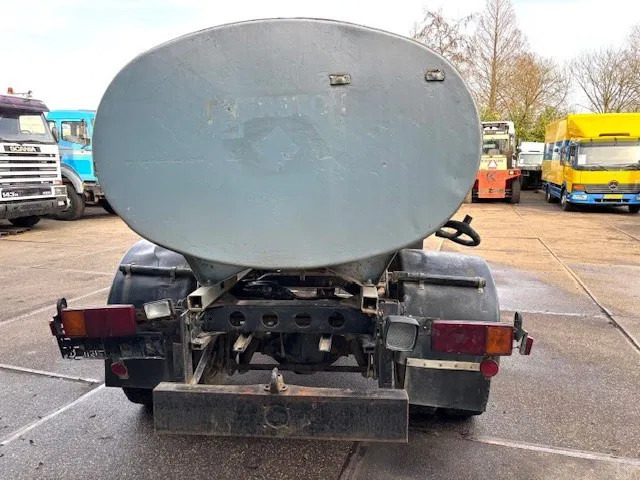 Truk tangki Mercedes-Benz 914 KO RHD 4x2 FULL STEEL TANK TRUCK (6-CILINDER ENGINE / MANUAL GEARBOX / FULL STEEL SUSPENSION): gambar 6 Truk tangki Mercedes-Benz 914 KO RHD 4x2 FULL STEEL TANK TRUCK (6-CILINDER ENGINE / MANUAL GEARBOX / FULL STEEL SUSPENSION): gambar 6