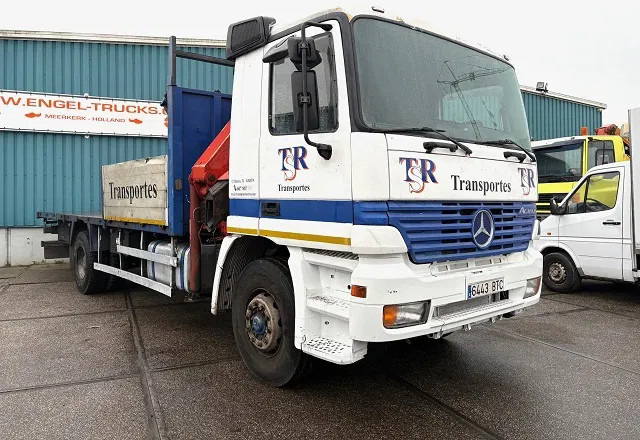 Mercedes-Benz Actros 2031 K WITH PALFINGER PK1101 CRANE (MANUAL GEARBOX / FULL STEEL SUSPENSION / REDUCTION AXLE / REMOTE CONTROL) - Truk derek: gambar 2 Mercedes-Benz Actros 2031 K WITH PALFINGER PK1101 CRANE (MANUAL GEARBOX / FULL STEEL SUSPENSION / REDUCTION AXLE / REMOTE CONTROL) - Truk derek: gambar 2