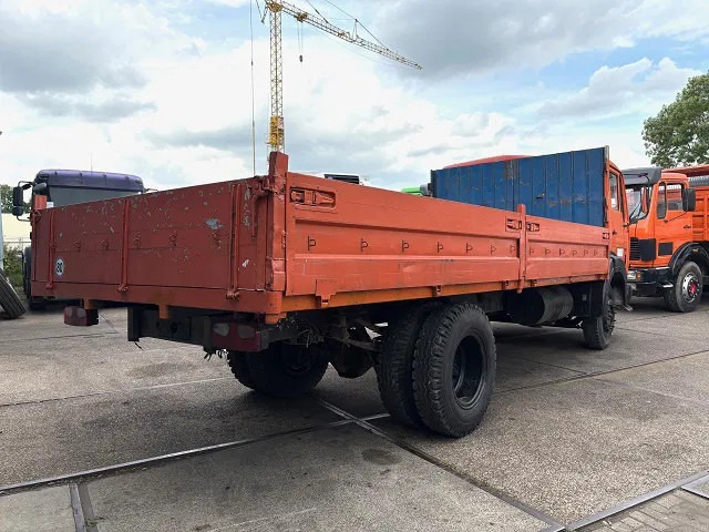 Mercedes-Benz LK 1213K (6-CILINDER) FULL STEEL CHASSIS WITH OPEN BOX (MANUAL GEARBOX / FULL STEEL SUSPENSION) - Truk flatbed: gambar 3 Mercedes-Benz LK 1213K (6-CILINDER) FULL STEEL CHASSIS WITH OPEN BOX (MANUAL GEARBOX / FULL STEEL SUSPENSION) - Truk flatbed: gambar 3