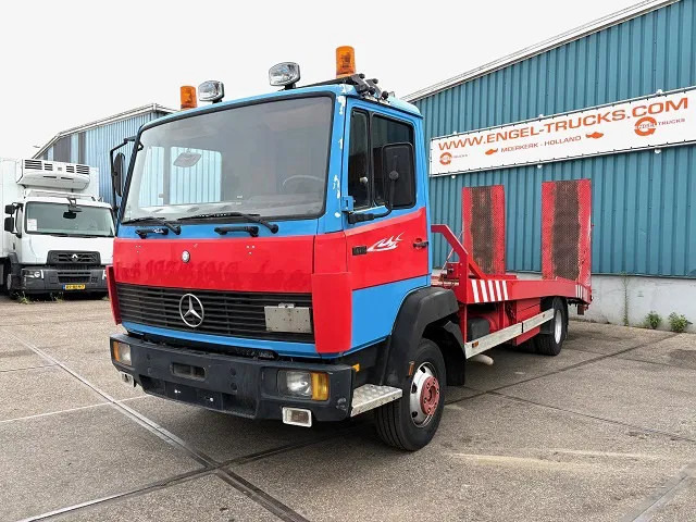Mercedes-Benz LK 814 RECOVERY TRUCK / CAR-MACHINE TRANSPORTER (6-CILINDER / MANUAL GEARBOX / FULL STEEL SUSPENSION / WINCH / HYDRAULIC RAMPS) - Truk pengangkut mobil: gambar 1 Mercedes-Benz LK 814 RECOVERY TRUCK / CAR-MACHINE TRANSPORTER (6-CILINDER / MANUAL GEARBOX / FULL STEEL SUSPENSION / WINCH / HYDRAULIC RAMPS) - Truk pengangkut mobil: gambar 1