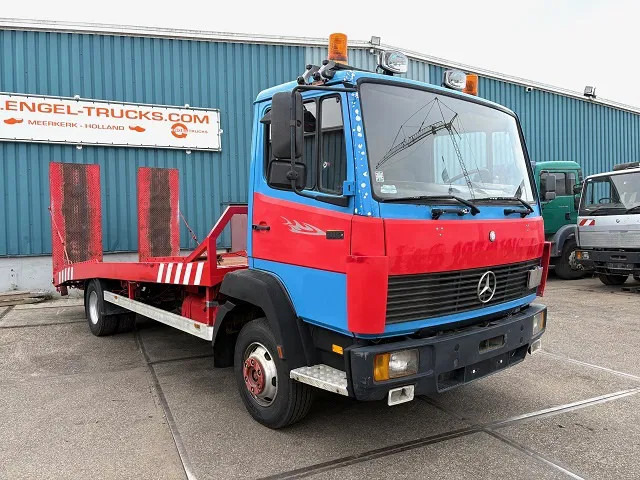 Mercedes-Benz LK 814 RECOVERY TRUCK / CAR-MACHINE TRANSPORTER (6-CILINDER / MANUAL GEARBOX / FULL STEEL SUSPENSION / WINCH / HYDRAULIC RAMPS) - Truk pengangkut mobil: gambar 2 Mercedes-Benz LK 814 RECOVERY TRUCK / CAR-MACHINE TRANSPORTER (6-CILINDER / MANUAL GEARBOX / FULL STEEL SUSPENSION / WINCH / HYDRAULIC RAMPS) - Truk pengangkut mobil: gambar 2
