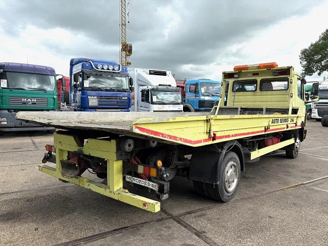 Mercedes-Benz LK 817 AUTO TRANSPORTER (6-CILINDER / FULL STEEL SUSPENSION / MANUAL GEARBOX / WINCH / ETC.) - Truk pengangkut mobil: gambar 3 Mercedes-Benz LK 817 AUTO TRANSPORTER (6-CILINDER / FULL STEEL SUSPENSION / MANUAL GEARBOX / WINCH / ETC.) - Truk pengangkut mobil: gambar 3