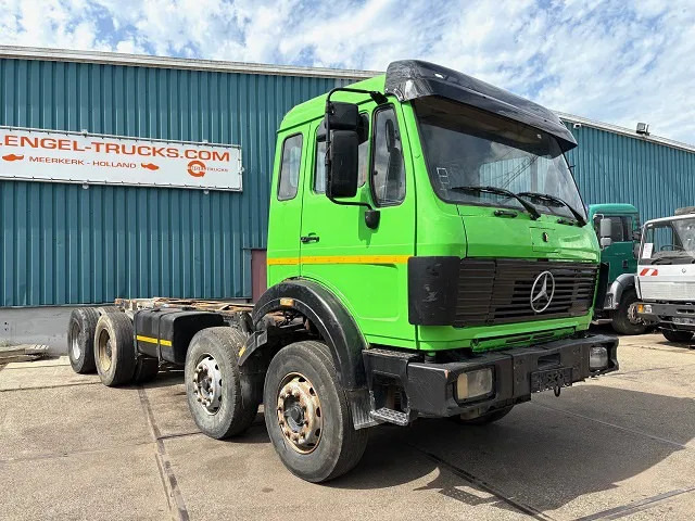 Mercedes-Benz SK 3335K 8x4 FULL STEEL CHASSIS (ZF16 MANUAL GEARBOX / RETARDER / FULL STEEL SUSPENSION / REDUCTION AXLES) - Truk sasis: gambar 2 Mercedes-Benz SK 3335K 8x4 FULL STEEL CHASSIS (ZF16 MANUAL GEARBOX / RETARDER / FULL STEEL SUSPENSION / REDUCTION AXLES) - Truk sasis: gambar 2