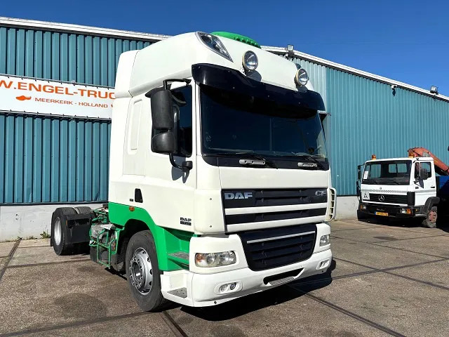 DAF CF 85.410 SPACECAB 4x2 (ZF16 MANUAL GEARBOX / MX-BRAKE / 995 LITER DIESELTANK / AIRCONDITIONING / FRIDGE UNTHER BED) - Tractor head: gambar 2 DAF CF 85.410 SPACECAB 4x2 (ZF16 MANUAL GEARBOX / MX-BRAKE / 995 LITER DIESELTANK / AIRCONDITIONING / FRIDGE UNTHER BED) - Tractor head: gambar 2