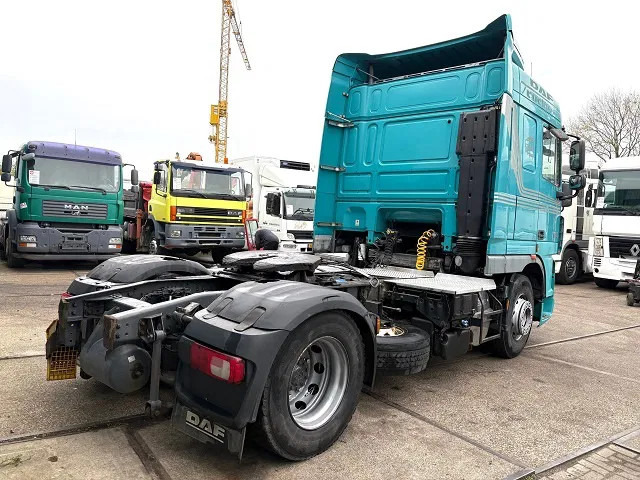 DAF XF 105.460 ATE SPACECAB (EURO 5 / ZF MANUAL GEARBOX / P.T.O. / AIRCONDITIONING / FRIDGE UNDER BED / ETC.) - Tractor head: gambar 3 DAF XF 105.460 ATE SPACECAB (EURO 5 / ZF MANUAL GEARBOX / P.T.O. / AIRCONDITIONING / FRIDGE UNDER BED / ETC.) - Tractor head: gambar 3