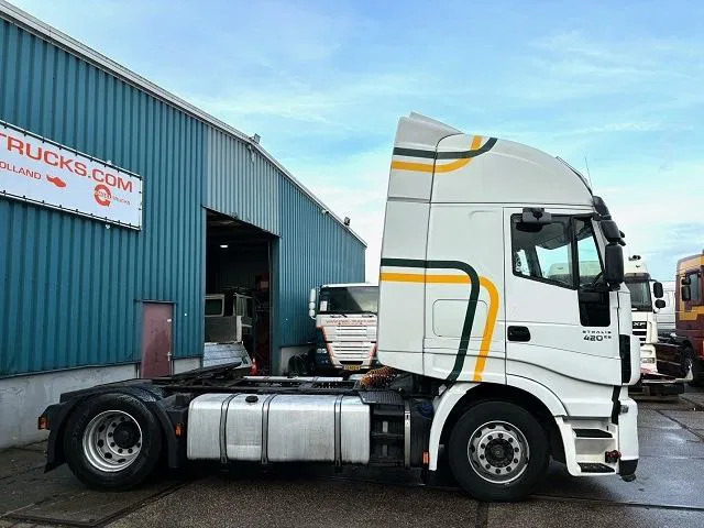Iveco Stralis 440.42 /TP HIGH-WAY (EURO 6 / AUTOMATIC GEARBOX / 2x TANK / FRIDGE / AIRCONDITIONING / ETC.) - Tractor head: gambar 4 Iveco Stralis 440.42 /TP HIGH-WAY (EURO 6 / AUTOMATIC GEARBOX / 2x TANK / FRIDGE / AIRCONDITIONING / ETC.) - Tractor head: gambar 4