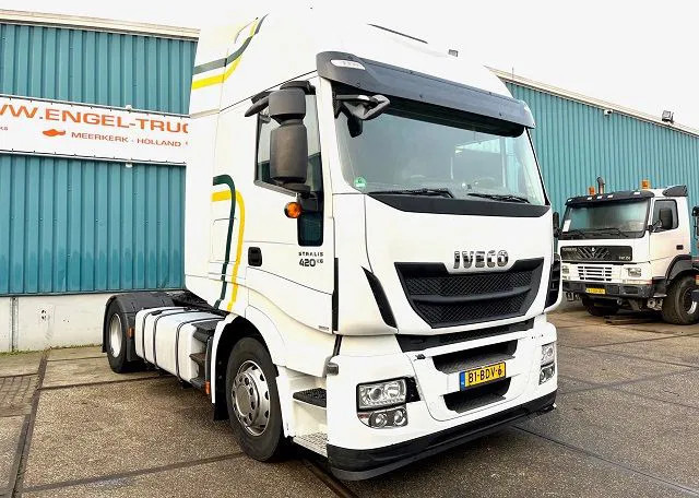 Iveco Stralis AS440S42T/P HI-WAY DUTCH TRUCK (APK/TUV -> 02-2024 / EURO 6 / AS-TRONIC / 2 TANKS / LEATHER SEATS / FRIDGE) - Tractor head: gambar 2 Iveco Stralis AS440S42T/P HI-WAY DUTCH TRUCK (APK/TUV -> 02-2024 / EURO 6 / AS-TRONIC / 2 TANKS / LEATHER SEATS / FRIDGE) - Tractor head: gambar 2