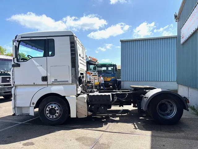 MAN TGA 18.410 BLS XL (6-CILINDERHEADS) (ZF16 MANUAL GEARBOX / ZF-INTARDER / P.T.O.) - Tractor head: gambar 5 MAN TGA 18.410 BLS XL (6-CILINDERHEADS) (ZF16 MANUAL GEARBOX / ZF-INTARDER / P.T.O.) - Tractor head: gambar 5