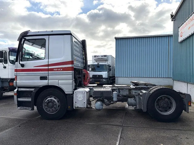 Mercedes-Benz Actros 1843 LS SLEEPERCAB (MP1) (ZF16 MANUAL GEARBOX / REDUCTION AXLE / AIRCONDITIONING / ETC.) - Tractor head: gambar 5 Mercedes-Benz Actros 1843 LS SLEEPERCAB (MP1) (ZF16 MANUAL GEARBOX / REDUCTION AXLE / AIRCONDITIONING / ETC.) - Tractor head: gambar 5