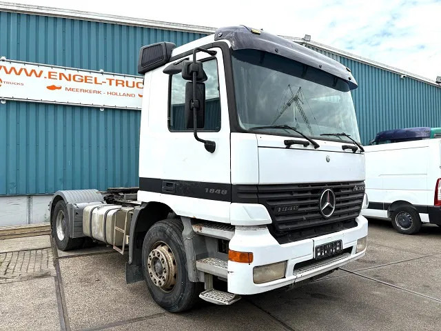 Mercedes-Benz Actros 1848 LS (MP1) 4x2 TRACTOR (EPS WITH CLUTCH / RUDUCTION AXLE / HYDRAULIC KIT / AIRCONDITIONING / ETC) - Tractor head: gambar 2 Mercedes-Benz Actros 1848 LS (MP1) 4x2 TRACTOR (EPS WITH CLUTCH / RUDUCTION AXLE / HYDRAULIC KIT / AIRCONDITIONING / ETC) - Tractor head: gambar 2