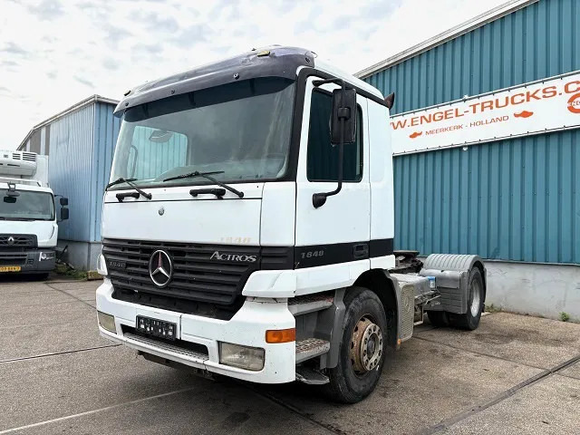 Mercedes-Benz Actros 1848 LS (MP1) 4x2 TRACTOR (EPS WITH CLUTCH / RUDUCTION AXLE / HYDRAULIC KIT / AIRCONDITIONING / ETC) - Tractor head: gambar 1 Mercedes-Benz Actros 1848 LS (MP1) 4x2 TRACTOR (EPS WITH CLUTCH / RUDUCTION AXLE / HYDRAULIC KIT / AIRCONDITIONING / ETC) - Tractor head: gambar 1