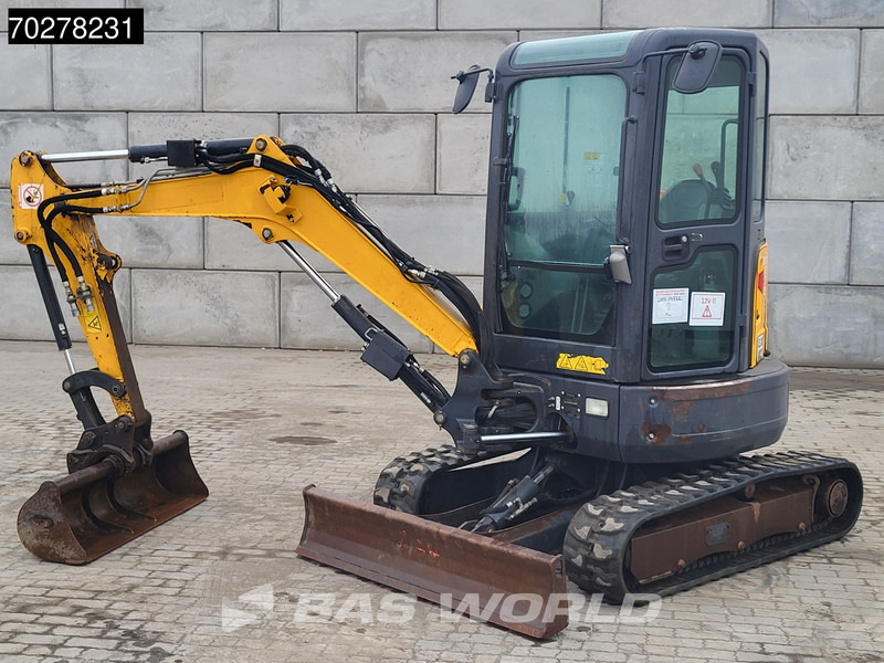 Bobcat E26 EM - Ekskavator mini: gambar 5 Bobcat E26 EM - Ekskavator mini: gambar 5