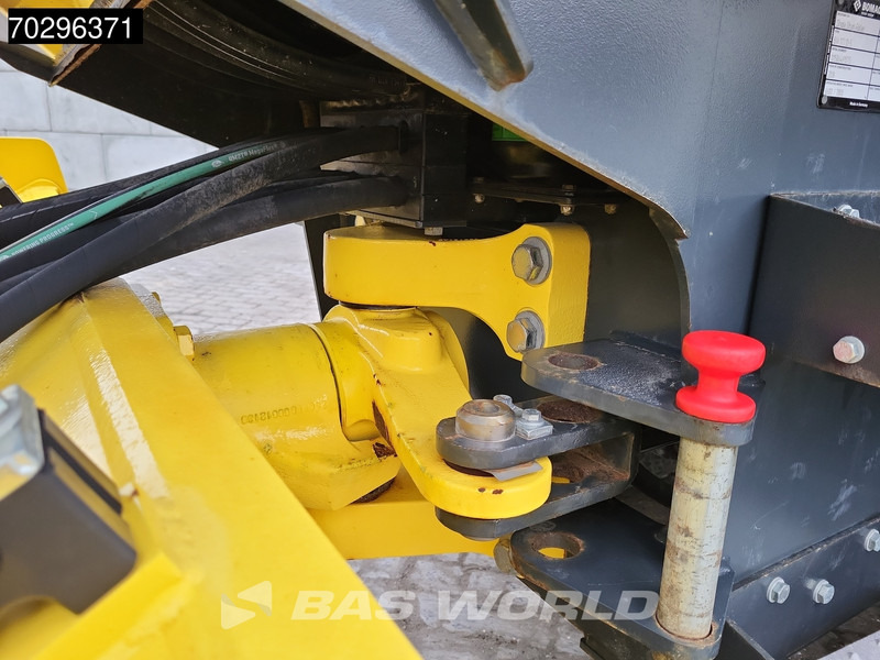 Roller Bomag BW177 D-5 A/C: gambar 16 Roller Bomag BW177 D-5 A/C: gambar 16