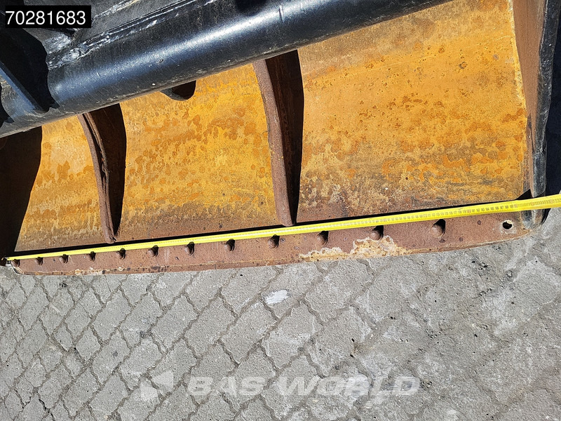 Ekskavator perayap Caterpillar 325 F L 3 BUCKETS: gambar 19