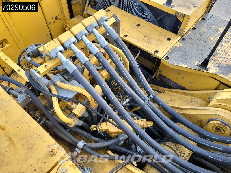 Ekskavator perayap Caterpillar 390 D L: gambar 19