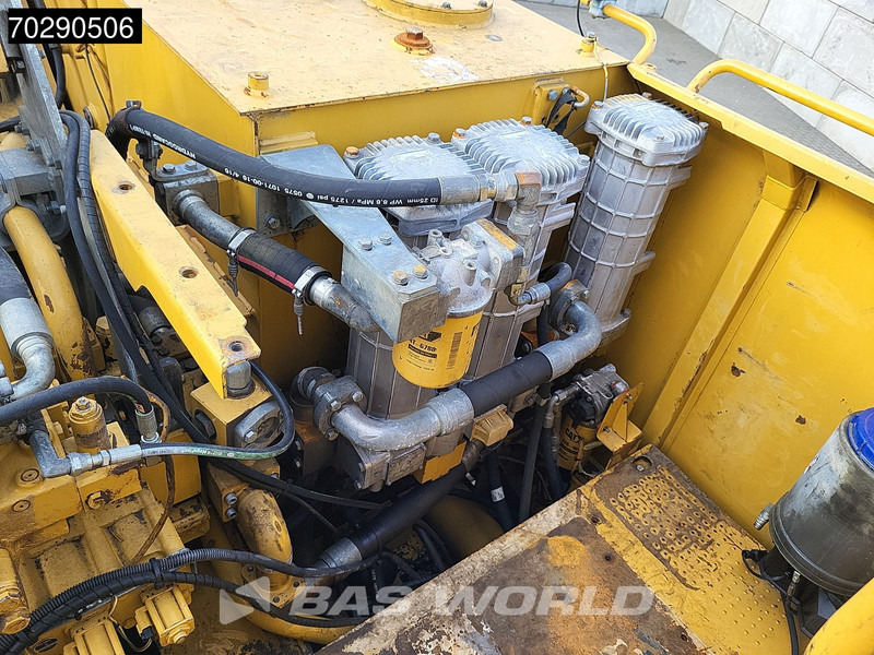 Ekskavator perayap Caterpillar 390 D L: gambar 15