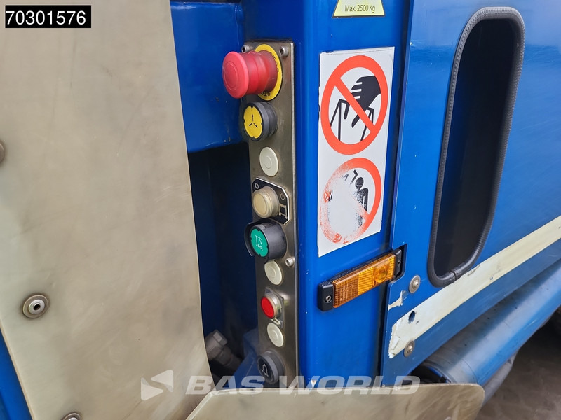 Truk sampah DAF CF 290 6X2 Geesink GPM III V 22H25 Steering axle Automatic Euro 6: gambar 15 Truk sampah DAF CF 290 6X2 Geesink GPM III V 22H25 Steering axle Automatic Euro 6: gambar 15
