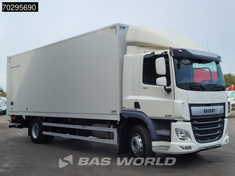 DAF CF 320 4X2 LOW Mileage! 2000kg Ladebordwand Automatic Navi ACC Euro 6 - Truk box: gambar 3 DAF CF 320 4X2 LOW Mileage! 2000kg Ladebordwand Automatic Navi ACC Euro 6 - Truk box: gambar 3
