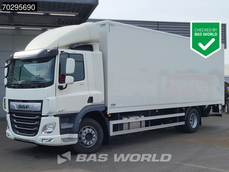 DAF CF 320 4X2 LOW Mileage! 2000kg Ladebordwand Automatic Navi ACC Euro 6 - Truk box: gambar 1 DAF CF 320 4X2 LOW Mileage! 2000kg Ladebordwand Automatic Navi ACC Euro 6 - Truk box: gambar 1