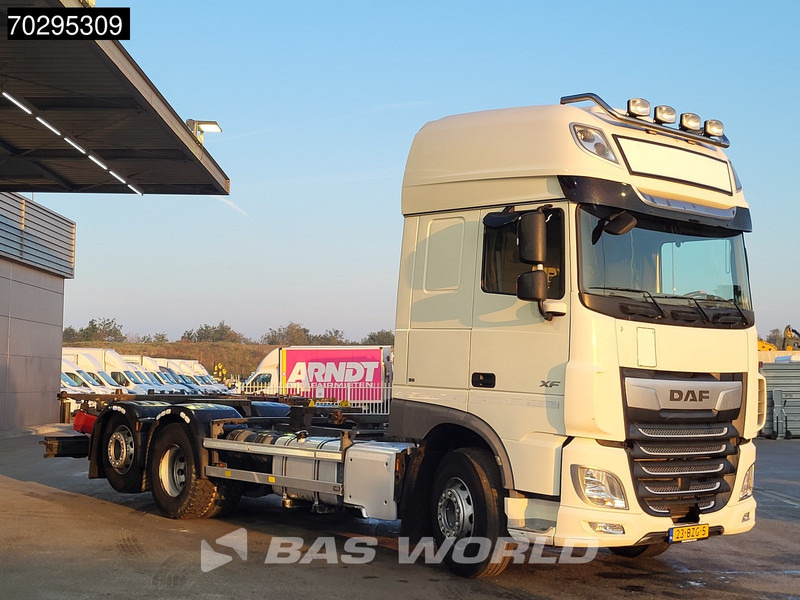 DAF XF 450 XF 6X2 NL-Truck Retarder 2xTanks Lift-axle Standairco ACC Euro 6 - Pengangkut kontainer/ Container truck: gambar 3 DAF XF 450 XF 6X2 NL-Truck Retarder 2xTanks Lift-axle Standairco ACC Euro 6 - Pengangkut kontainer/ Container truck: gambar 3