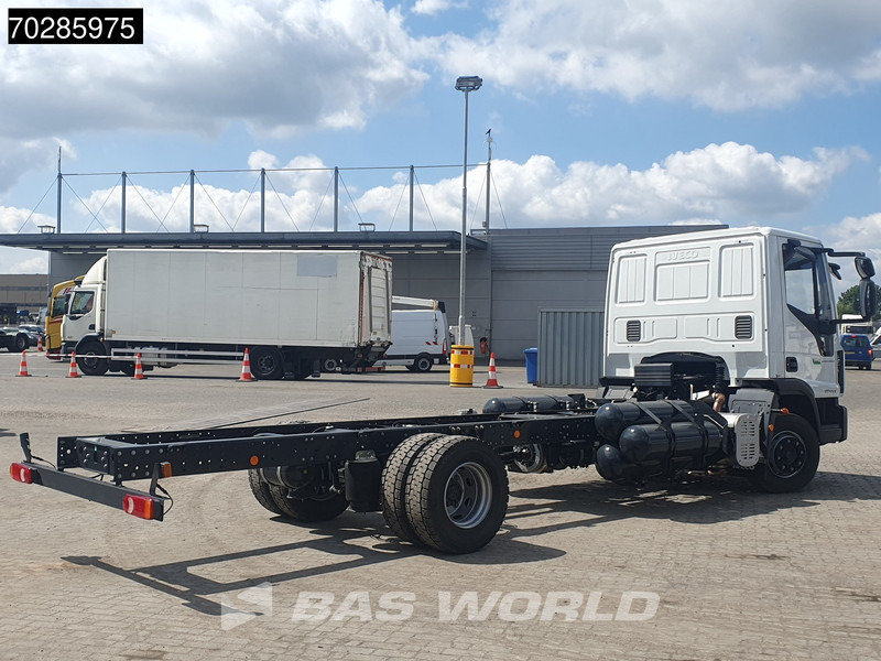 Iveco Eurocargo 120LE210 4X2 NEW 12tons chassis! CNG Engine TELMA Retarder Manual Euro 6 - Truk sasis: gambar 5 Iveco Eurocargo 120LE210 4X2 NEW 12tons chassis! CNG Engine TELMA Retarder Manual Euro 6 - Truk sasis: gambar 5