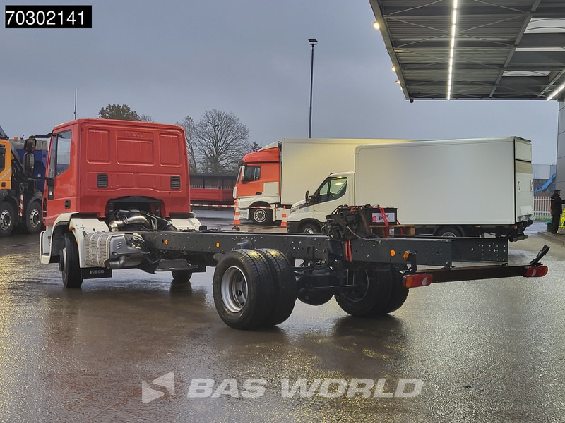 Iveco Eurocargo 160E320 4X2 NEW! 16T chassis 2016 production Euro 6 - Truk sasis: gambar 2 Iveco Eurocargo 160E320 4X2 NEW! 16T chassis 2016 production Euro 6 - Truk sasis: gambar 2