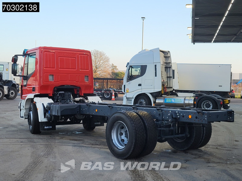 Iveco Eurocargo 180E280 4X2 NEW! 18T chassis 2018 production Euro 6 - Truk sasis: gambar 2 Iveco Eurocargo 180E280 4X2 NEW! 18T chassis 2018 production Euro 6 - Truk sasis: gambar 2