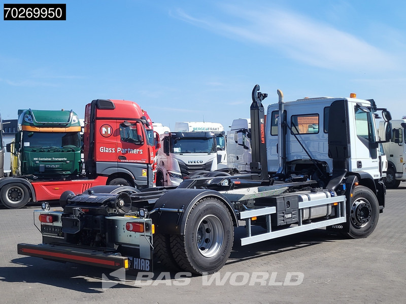 Iveco Eurocargo 180E320 4X2 NEW! 14tons Hiab Multilift ULT14S51 ACC Euro 6 - Hook lift: gambar 5 Iveco Eurocargo 180E320 4X2 NEW! 14tons Hiab Multilift ULT14S51 ACC Euro 6 - Hook lift: gambar 5