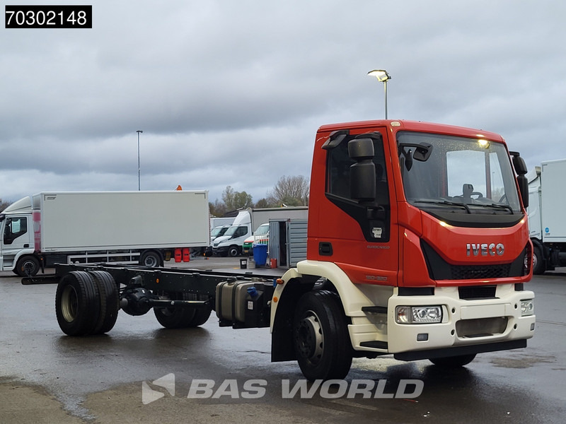 Iveco Eurocargo 180E320 4X2 NEW! 18T chassis 2017 production Euro 6 - Truk sasis: gambar 3 Iveco Eurocargo 180E320 4X2 NEW! 18T chassis 2017 production Euro 6 - Truk sasis: gambar 3
