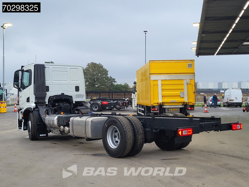 Iveco S-Way 340 4X2 NEW! Chassis Automatic LED Navi ACC Euro 6 - Truk sasis: gambar 2 Iveco S-Way 340 4X2 NEW! Chassis Automatic LED Navi ACC Euro 6 - Truk sasis: gambar 2