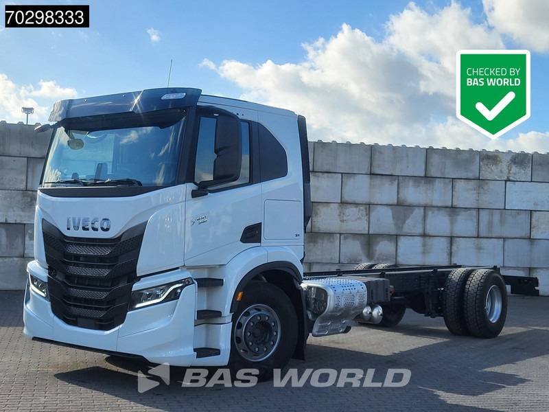 Iveco S-Way 340 4X2 NEW! Chassis Automatic Navi LED Euro 6 - Truk sasis: gambar 1 Iveco S-Way 340 4X2 NEW! Chassis Automatic Navi LED Euro 6 - Truk sasis: gambar 1
