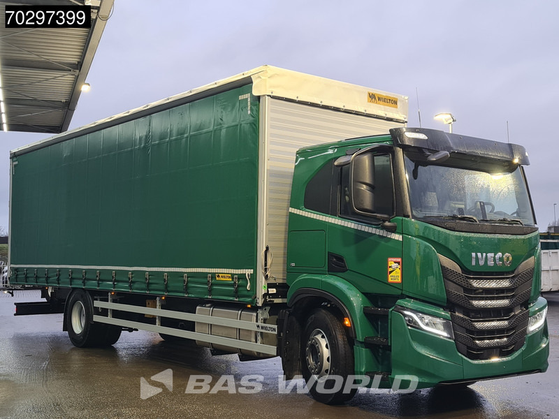 Iveco S-Way 360 4X2 NEW! 18T Wielton Curtainsider Automatic Euro 6 - Truk dengan terpal samping: gambar 3 Iveco S-Way 360 4X2 NEW! 18T Wielton Curtainsider Automatic Euro 6 - Truk dengan terpal samping: gambar 3