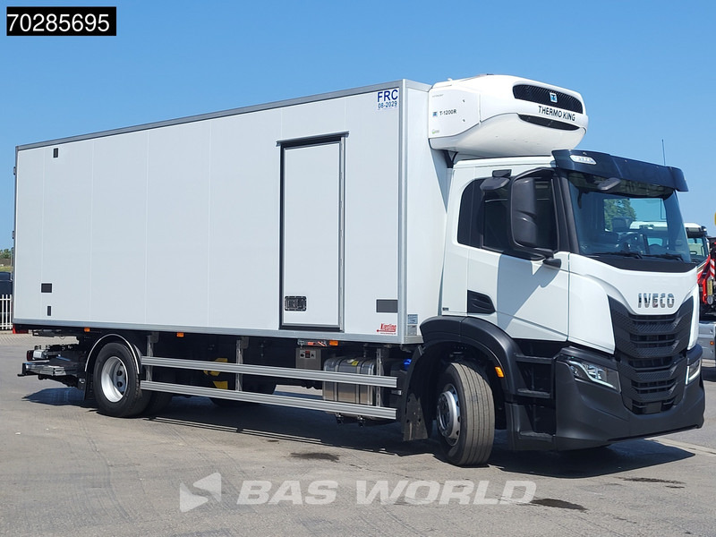 Iveco S-Way 400 4X2 NEW! 19t Thermo King T-1200 ATP Automatic 2000kg Ladebordwand Euro 6 - Truk berpendingin: gambar 3 Iveco S-Way 400 4X2 NEW! 19t Thermo King T-1200 ATP Automatic 2000kg Ladebordwand Euro 6 - Truk berpendingin: gambar 3