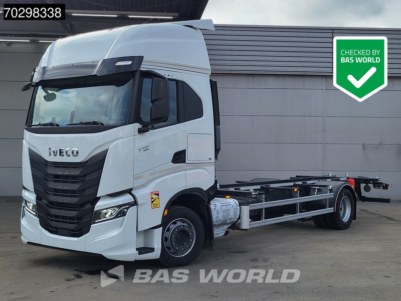 Iveco S-Way 460 4X2 NEW !! BDF Automatic Full air ACC Led Euro 6 - Pengangkut kontainer/ Container truck: gambar 1 Iveco S-Way 460 4X2 NEW !! BDF Automatic Full air ACC Led Euro 6 - Pengangkut kontainer/ Container truck: gambar 1