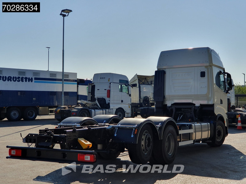 Iveco S-Way 490 6X2 NEW chassis! Retarder Standklima Lift+lenkasche PTO preparation LED Navi ACC Euro 6 - Truk sasis: gambar 5 Iveco S-Way 490 6X2 NEW chassis! Retarder Standklima Lift+lenkasche PTO preparation LED Navi ACC Euro 6 - Truk sasis: gambar 5