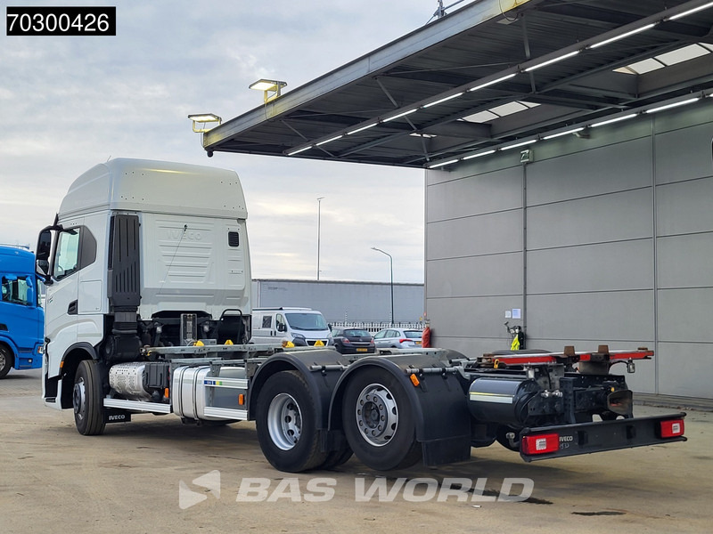 Iveco S-Way 510 6X2 Retarder Full Air Lift Axle BDF Euro 6 - Pengangkut kontainer/ Container truck: gambar 2 Iveco S-Way 510 6X2 Retarder Full Air Lift Axle BDF Euro 6 - Pengangkut kontainer/ Container truck: gambar 2