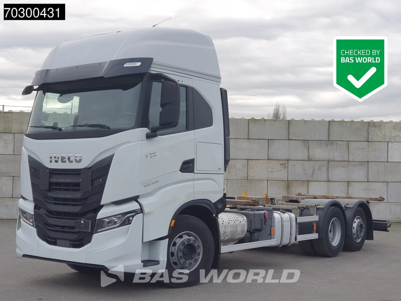 Iveco S-Way 510 6X2 Retarder Full Air Lift Axle BDF Euro 6 - Pengangkut kontainer/ Container truck: gambar 1 Iveco S-Way 510 6X2 Retarder Full Air Lift Axle BDF Euro 6 - Pengangkut kontainer/ Container truck: gambar 1