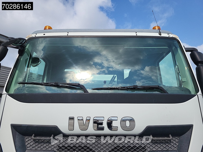 Truk jungkit Iveco Trakker 360 6X4 10m3 2-Sided Tipper Steelsuspension Big-Axle Automatic Euro 6: gambar 14