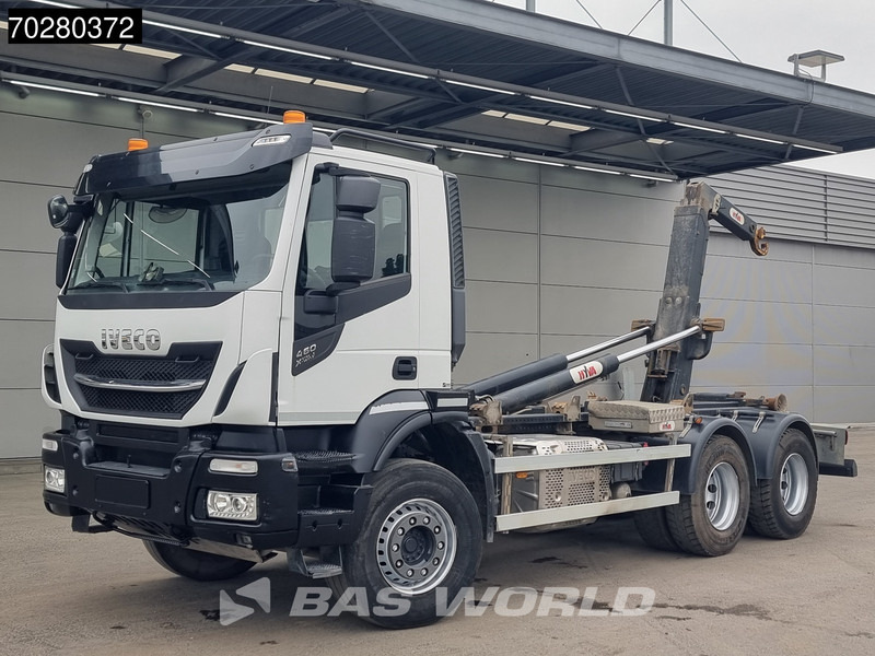 Iveco X-Way 460 6X4 20 Tons HYVA Hook Navi Euro 6 - Hook lift: gambar 3 Iveco X-Way 460 6X4 20 Tons HYVA Hook Navi Euro 6 - Hook lift: gambar 3