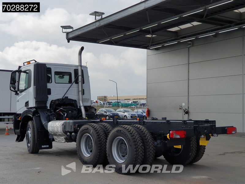 Iveco X-Way 460 6X4 New! Retarder steelsuspension Big-Axle Automatic Navi Euro 6 - Truk sasis: gambar 2 Iveco X-Way 460 6X4 New! Retarder steelsuspension Big-Axle Automatic Navi Euro 6 - Truk sasis: gambar 2