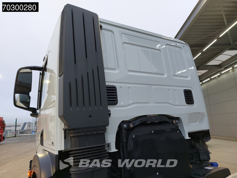 Iveco X-Way 500 X-Way 6X4 NEW 6x4 chassis Sleepercab Rear Air suspension Automatic Euro 6 - Truk sasis: gambar 5 Iveco X-Way 500 X-Way 6X4 NEW 6x4 chassis Sleepercab Rear Air suspension Automatic Euro 6 - Truk sasis: gambar 5