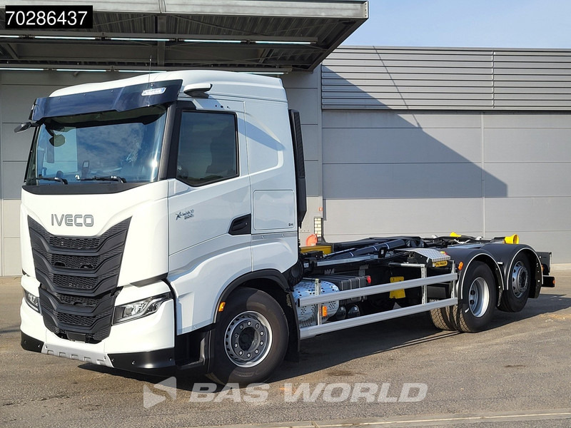 Iveco X-Way 580 6X2 Palfinger PHT20SLD5 Hooklift Lift+steering Axle Automatic Navi ACC LED Euro 6 - Hook lift: gambar 5 Iveco X-Way 580 6X2 Palfinger PHT20SLD5 Hooklift Lift+steering Axle Automatic Navi ACC LED Euro 6 - Hook lift: gambar 5