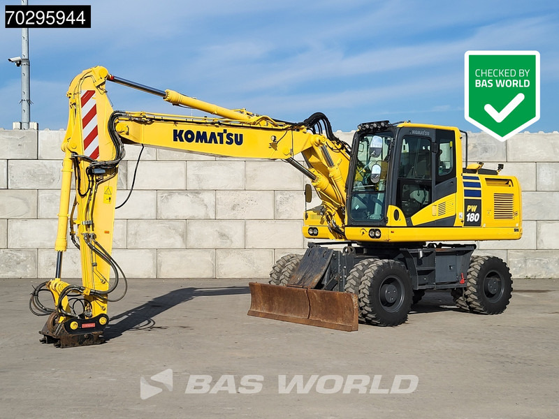 Komatsu PW180 -11 - Ekskavator roda: gambar 1 Komatsu PW180 -11 - Ekskavator roda: gambar 1