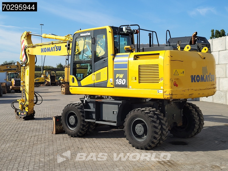 Komatsu PW180 -11 - Ekskavator roda: gambar 2 Komatsu PW180 -11 - Ekskavator roda: gambar 2