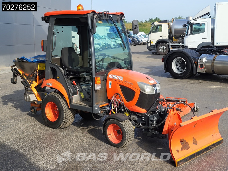 Kubota BX231D-C C10 4X4 - Traktor: gambar 5 Kubota BX231D-C C10 4X4 - Traktor: gambar 5
