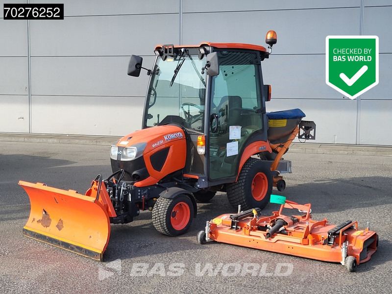 Kubota BX231D-C C10 4X4 - Traktor: gambar 1 Kubota BX231D-C C10 4X4 - Traktor: gambar 1